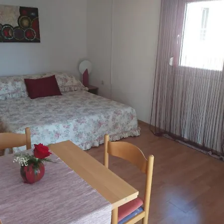 Simic Apartment *