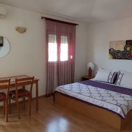 Simic Apartment Makarska